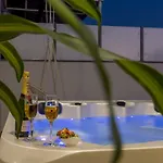 Апартаменты Luxury Rooftop Zalato *