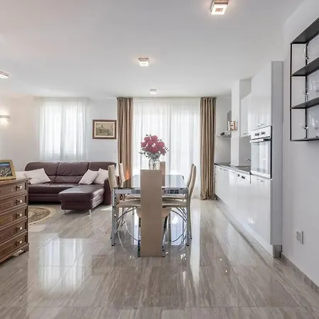 Luxury Rooftop Zalato *