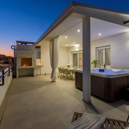 Luxury Rooftop Zalato *