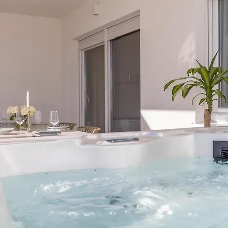 Luxury Rooftop Zalato شقة سبليت