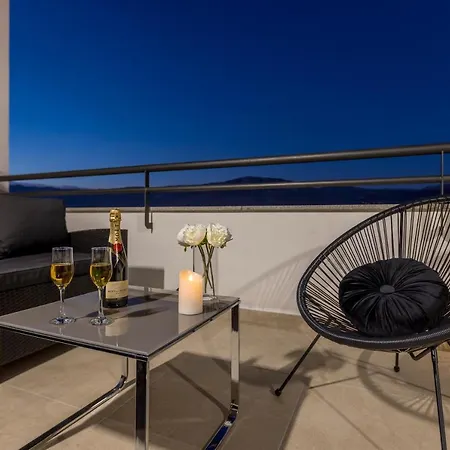 Luxury Rooftop Zalato شقة سبليت