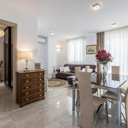 Luxury Rooftop Zalato شقة سبليت