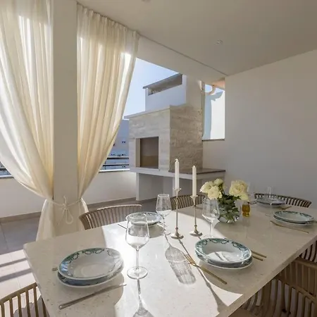 Luxury Rooftop Zalato شقة سبليت